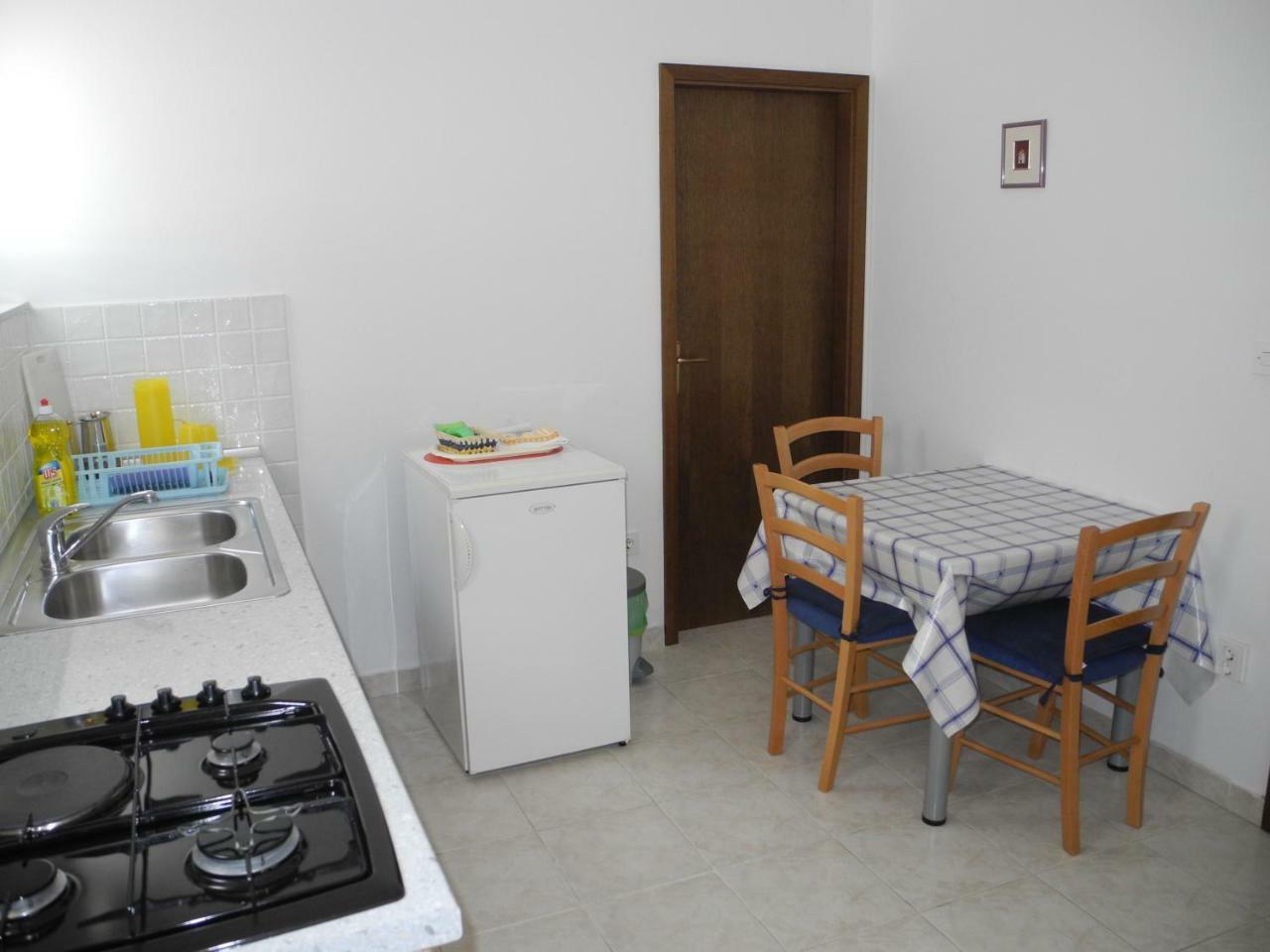 Apartments Boti Драмаль Екстер'єр фото